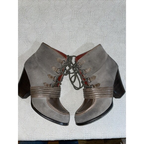 Luxury Rebel Women’s Ankle Boots Size 40 U.S. 9 M Gray Leather Going Out Party - Picture 1 of 12
